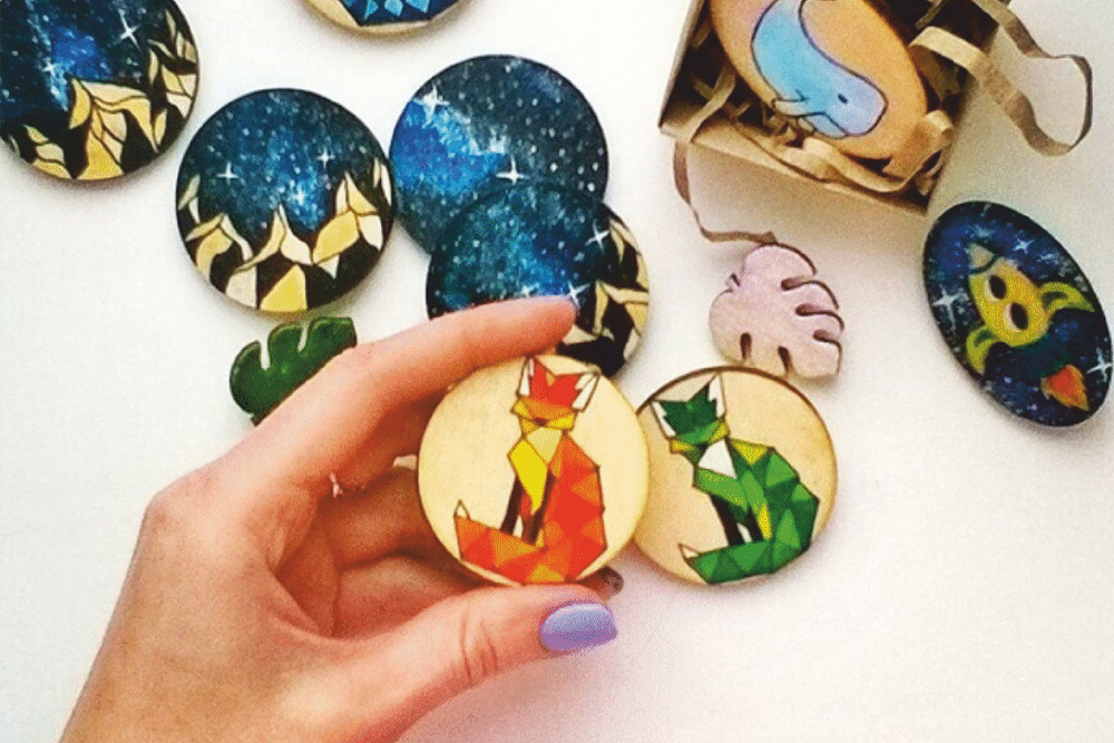 Деревянные значки